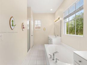 78 Stoney Dr, Palm Beach Gardens FL 33410