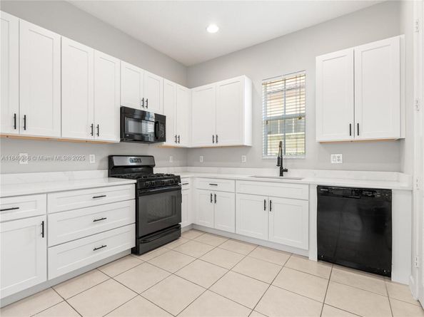 78 Stoney Dr, Palm Beach Gardens FL 33410
