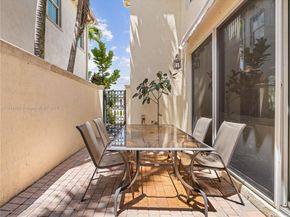 78 Stoney Dr, Palm Beach Gardens FL 33410