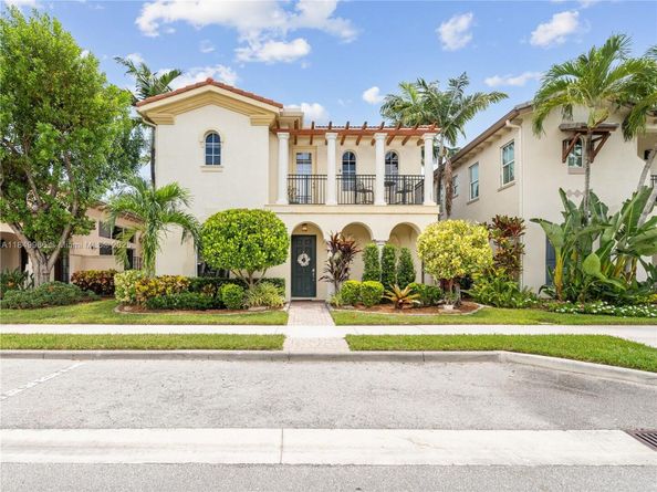 78 Stoney Dr, Palm Beach Gardens FL 33410