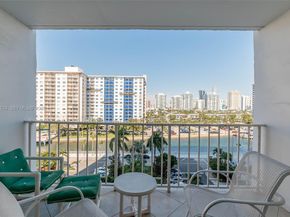 500 Bayview Dr 617, Sunny Isles Beach FL 33160