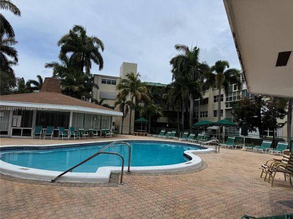 1333 E Hallandale Beach Blvd 444, Hallandale Beach FL 33009