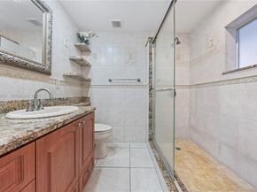 3430 NW 16th St, Miami FL 33125