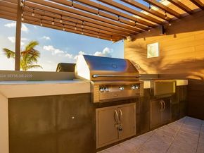 3250 NE 1st Ave 506, Miami FL 33137