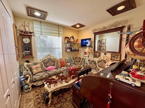 3457 NE 2nd St, Homestead FL 33033