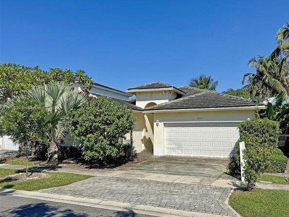 3457 NE 2nd St, Homestead FL 33033