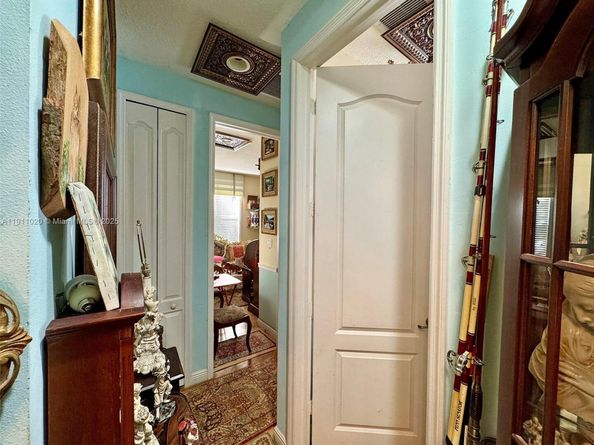 3457 NE 2nd St, Homestead FL 33033