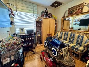 3457 NE 2nd St, Homestead FL 33033