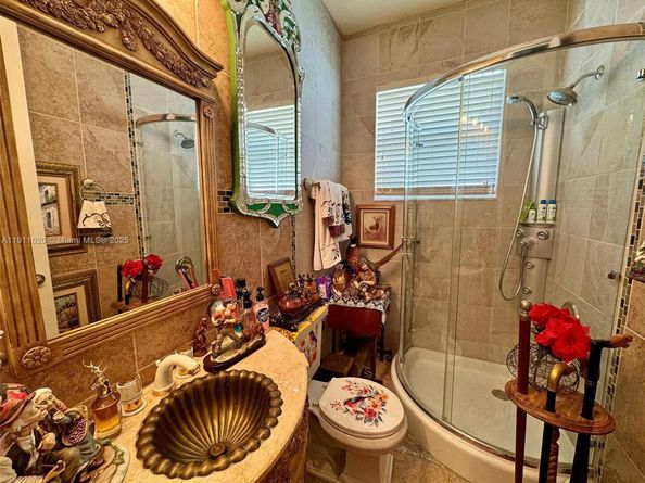 3457 NE 2nd St, Homestead FL 33033