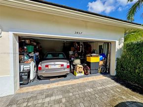 3457 NE 2nd St, Homestead FL 33033