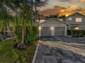 10512 NW 3rd St, Pembroke Pines FL 33026