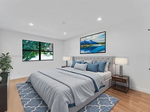 10512 NW 3rd St, Pembroke Pines FL 33026