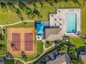 10512 NW 3rd St, Pembroke Pines FL 33026