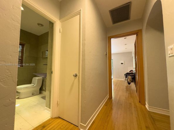 550 NE 94th St, Miami Shores FL 33138