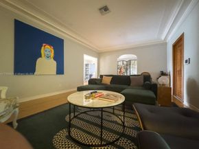 550 NE 94th St, Miami Shores FL 33138