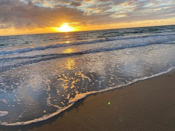 3180 S Ocean Dr 307, Hallandale Beach FL 33009