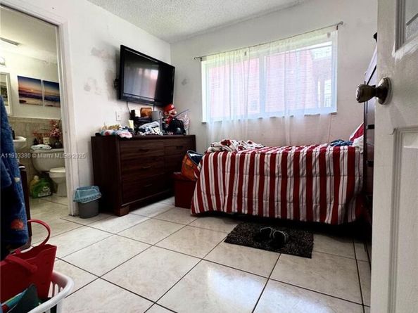 19729 SW 114th Ave 250, Miami FL 33157