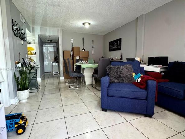 19729 SW 114th Ave 250, Miami FL 33157