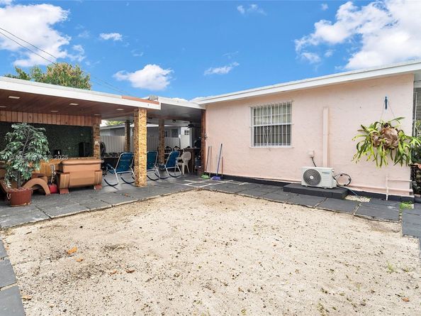 31 SW 58th Ct, Miami FL 33144