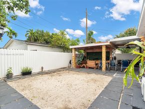 31 SW 58th Ct, Miami FL 33144