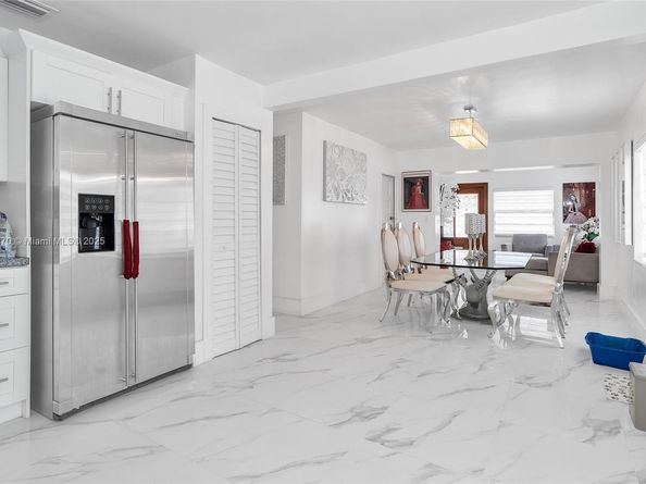 31 SW 58th Ct, Miami FL 33144