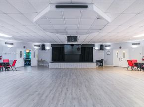 5100 NW 35th St 107, Lauderdale Lakes FL 33319