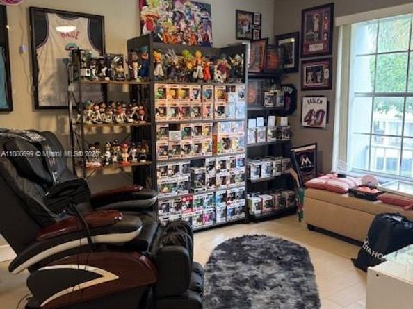 360 NW 69th Ave 202, Plantation FL 33317