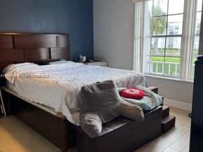 360 NW 69th Ave 202, Plantation FL 33317