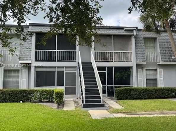 360 NW 69th Ave 202, Plantation FL 33317