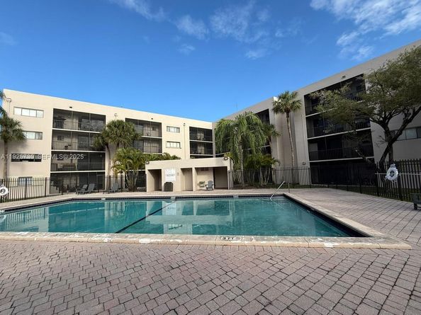 8600 SW 133rd Ave Rd 310, Miami FL 33183