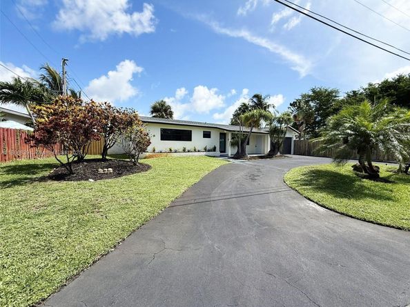 4021 NE 17th Ter, Oakland Park FL 33334
