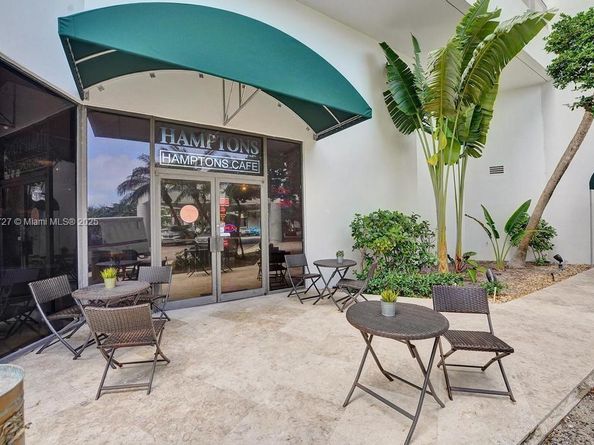 20281 E Country Club Dr 210, Aventura FL 33180