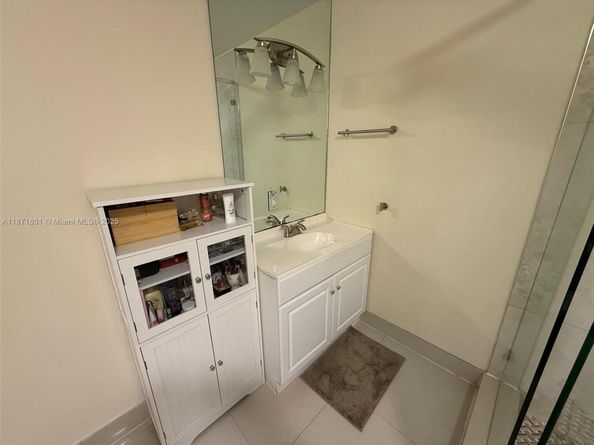 14251 SW 96th Ter 14251, Miami FL 33186