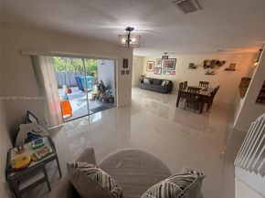 14251 SW 96th Ter 14251, Miami FL 33186
