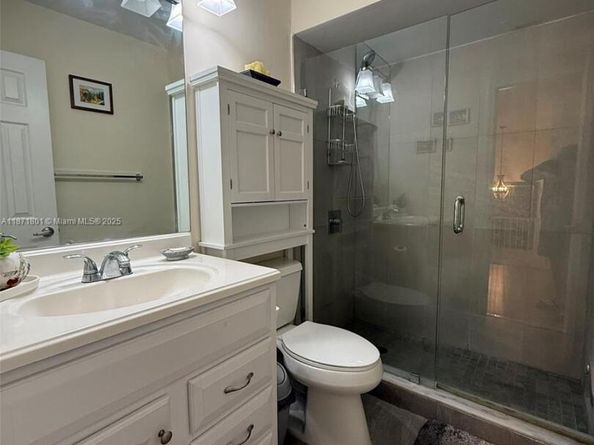 14251 SW 96th Ter 14251, Miami FL 33186