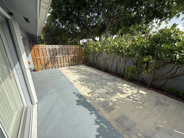 14251 SW 96th Ter 14251, Miami FL 33186