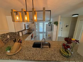 14251 SW 96th Ter 14251, Miami FL 33186