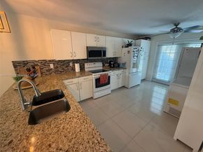 14251 SW 96th Ter 14251, Miami FL 33186