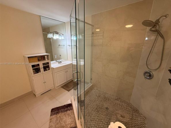 14251 SW 96th Ter 14251, Miami FL 33186