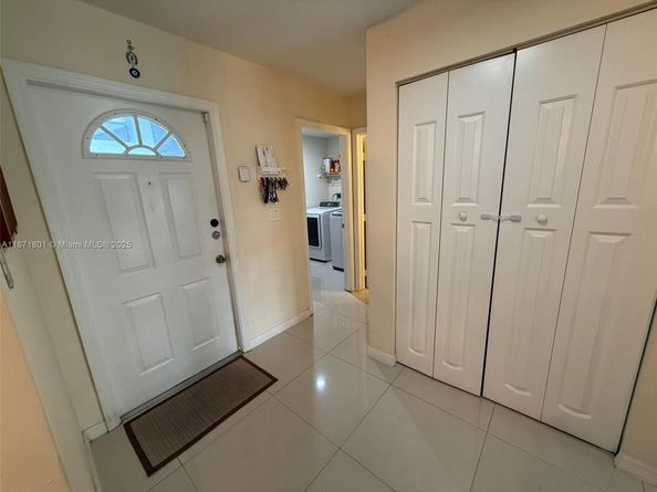 14251 SW 96th Ter 14251, Miami FL 33186