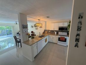 14251 SW 96th Ter 14251, Miami FL 33186