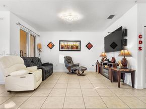 10012 NW 7 St 107, Miami FL 33172