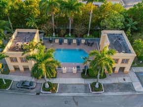 10012 NW 7 St 107, Miami FL 33172