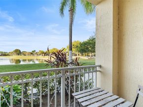 10012 NW 7 St 107, Miami FL 33172