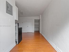 20520 NW 21st Ave, Miami Gardens FL 33056