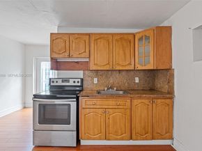 20520 NW 21st Ave, Miami Gardens FL 33056