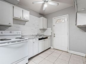 20520 NW 21st Ave, Miami Gardens FL 33056