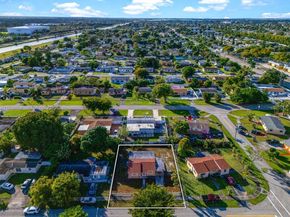 20520 NW 21st Ave, Miami Gardens FL 33056