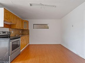 20520 NW 21st Ave, Miami Gardens FL 33056