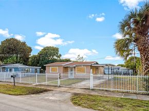 20520 NW 21st Ave, Miami Gardens FL 33056